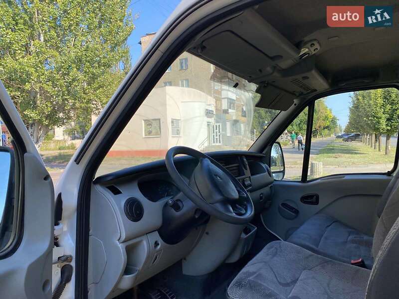 Вантажний фургон Renault Master 2010 в Краматорську