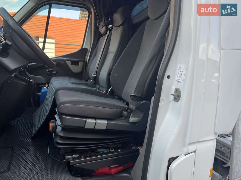 Автовоз Renault Master 2017 в Сумах