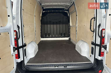 Грузовой фургон Renault Master 2020 в 
