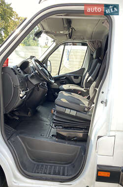 Автовоз Renault Master 2016 в Ровно