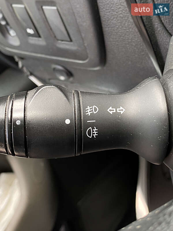 Автовоз Renault Master 2016 в Ровно