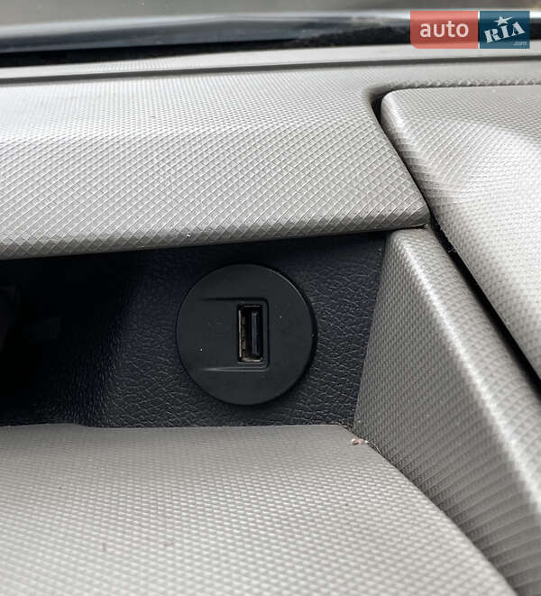 Автовоз Renault Master 2016 в Ровно