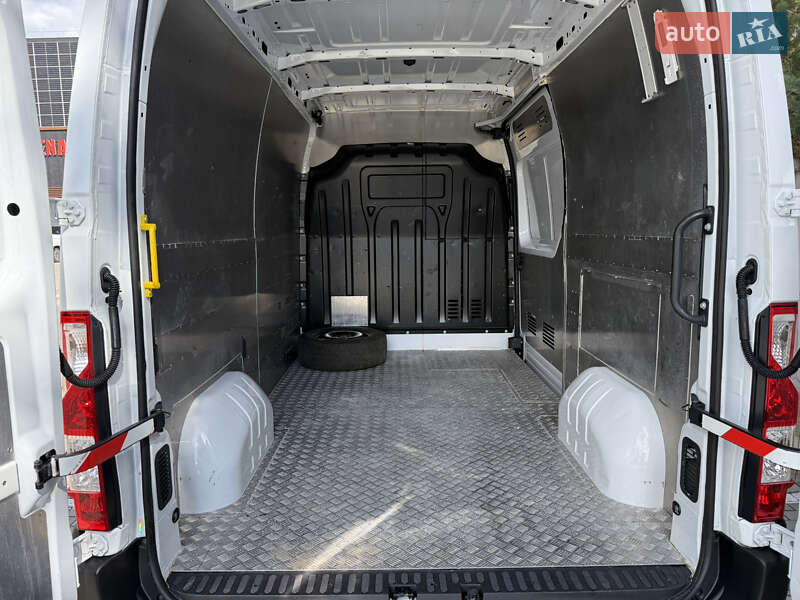Грузовой фургон Renault Master 2020 в Луцке