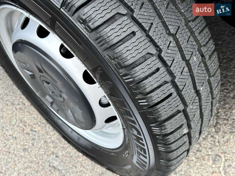 Грузовой фургон Renault Master 2020 в Киеве