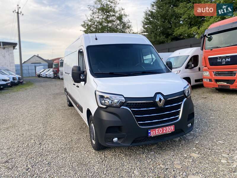 Грузовой фургон Renault Master 2022 в Хусте