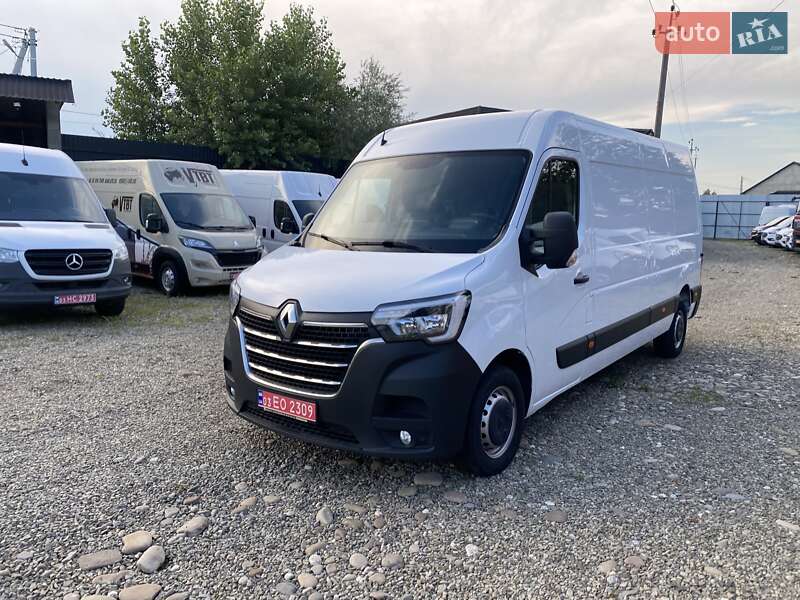 Грузовой фургон Renault Master 2022 в Хусте