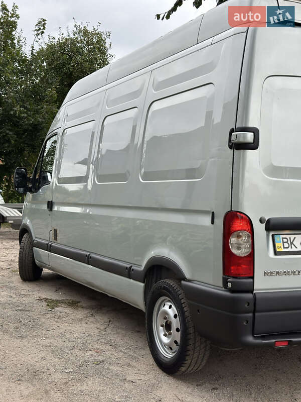 Грузовой фургон Renault Master 2008 в Козине