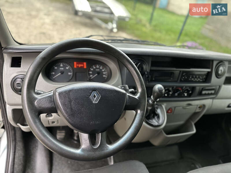 Грузовой фургон Renault Master 2008 в Козине