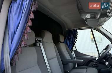 Вантажний фургон Renault Master 2021 в 