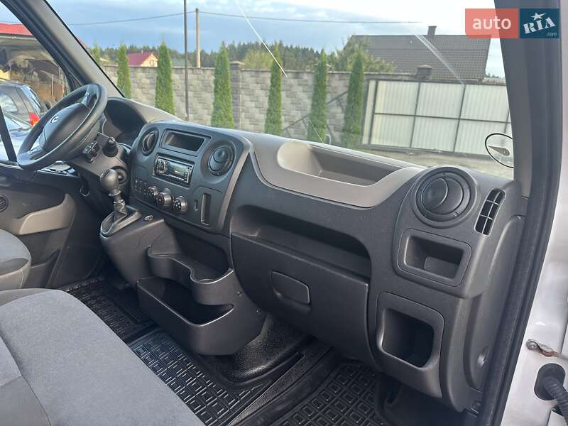 Тентованый Renault Master 2015 в Луцке