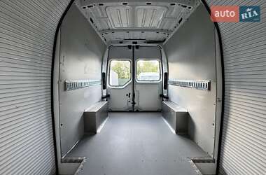 Грузовой фургон Renault Master 2020 в 