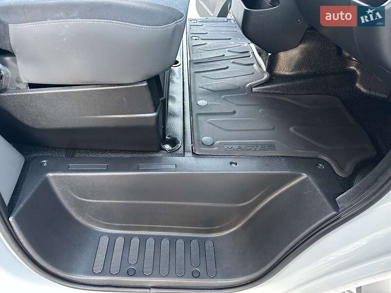 Тентований Renault Master 2019 в Ковелі