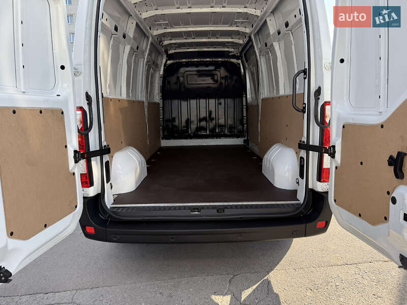 Грузовой фургон Renault Master 2021 в Дубно
