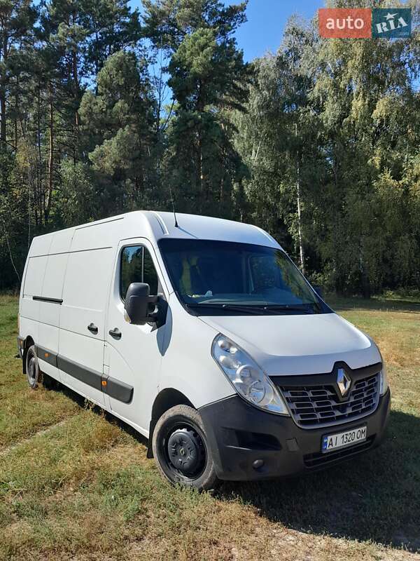 Вантажний фургон Renault Master 2017 в Бучі