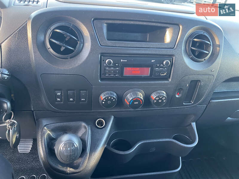 Автовоз Renault Master 2017 в Луцке