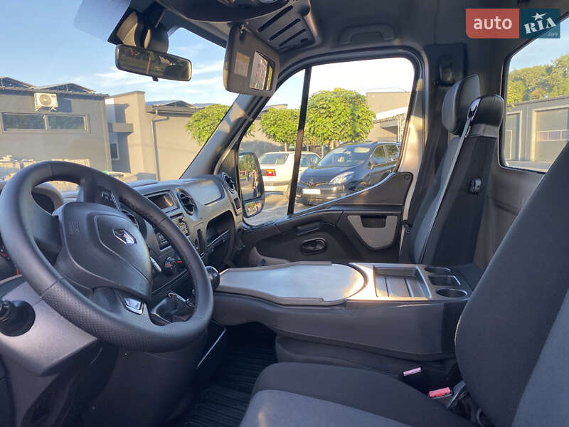 Автовоз Renault Master 2017 в Луцке