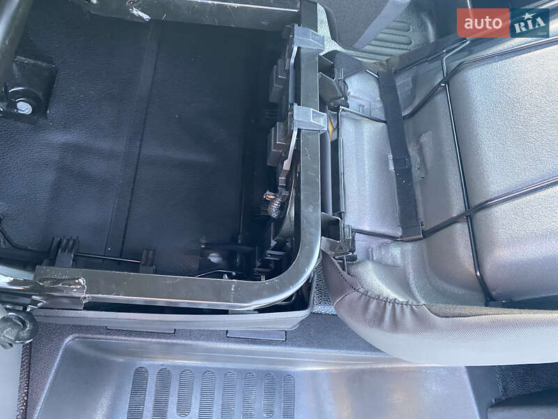 Автовоз Renault Master 2017 в Луцке