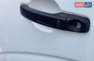 Евакуатор Renault Master 2017 в Луцьку