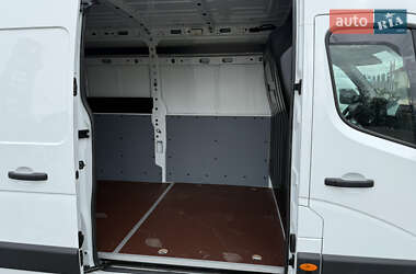 Грузовой фургон Renault Master 2020 в 