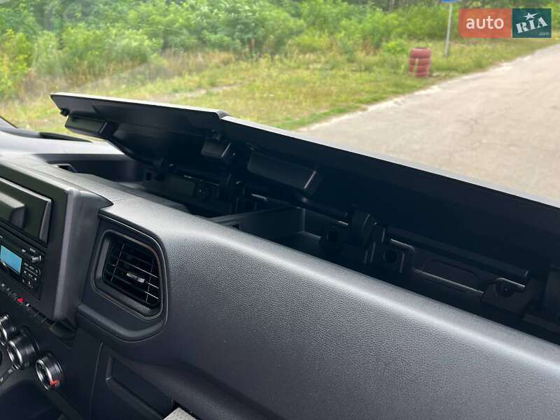 Тентованый Renault Master 2022 в Киеве