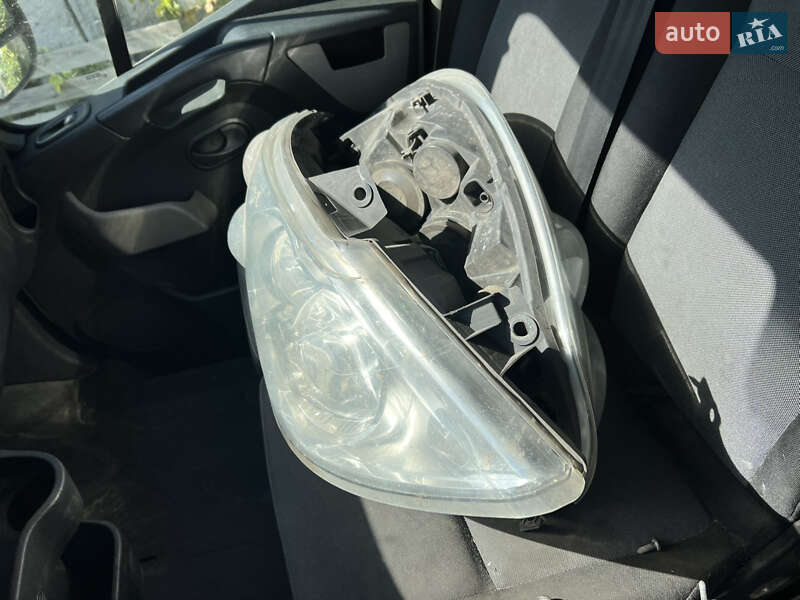 Грузовой фургон Renault Master 2015 в Киеве