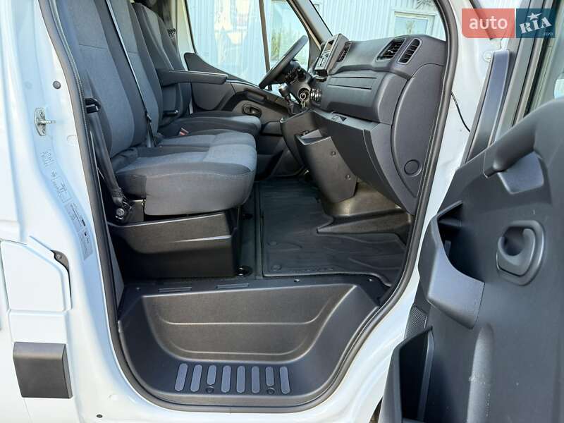 Тентований Renault Master 2022 в Києві