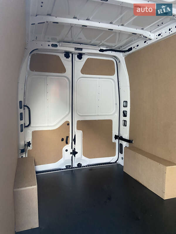 Вантажний фургон Renault Master 2020 в Хмельницькому