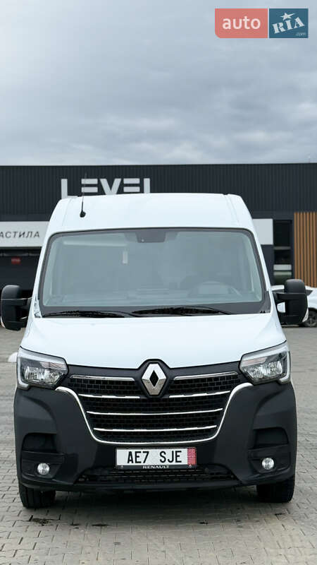Грузовой фургон Renault Master 2021 в Хусте