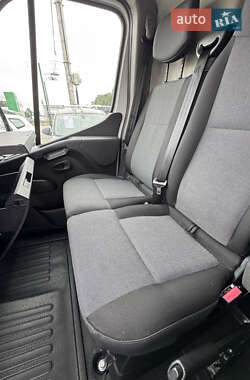 Грузовой фургон Renault Master 2021 в 