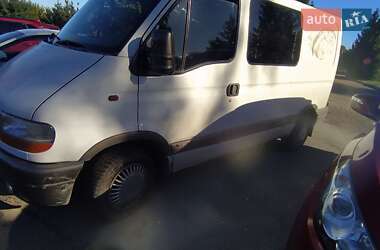 Грузовой фургон Renault Master 2000 в 