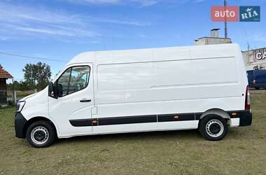 Грузовой фургон Renault Master 2023 в 