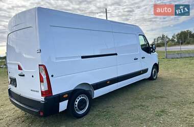 Грузовой фургон Renault Master 2023 в 
