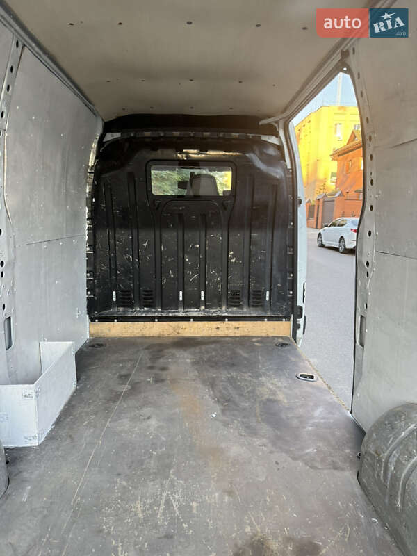 Грузовой фургон Renault Master 2016 в Николаеве