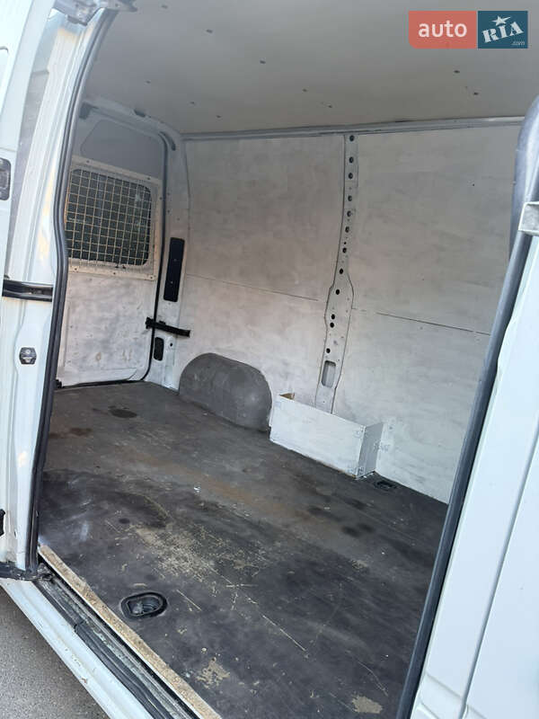 Грузовой фургон Renault Master 2016 в Николаеве