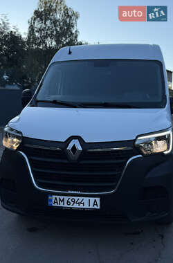 Грузовой фургон Renault Master 2020 в 