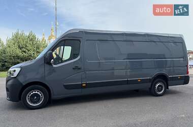 Грузовой фургон Renault Master 2023 в 