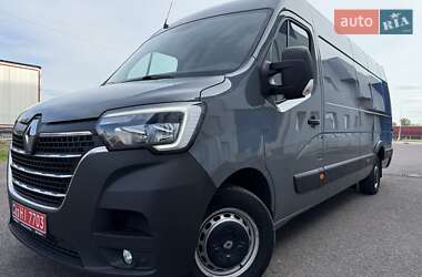 Грузовой фургон Renault Master 2023 в 