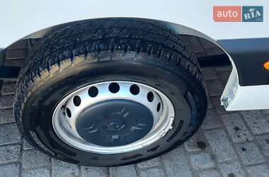 Грузовой фургон Renault Master 2017 в 