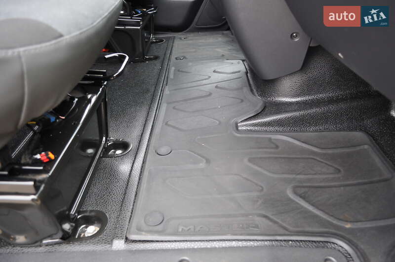 Вантажний фургон Renault Master 2021 в Києві фото 55 Вантажний фургон Renault Master 2021 в Києві