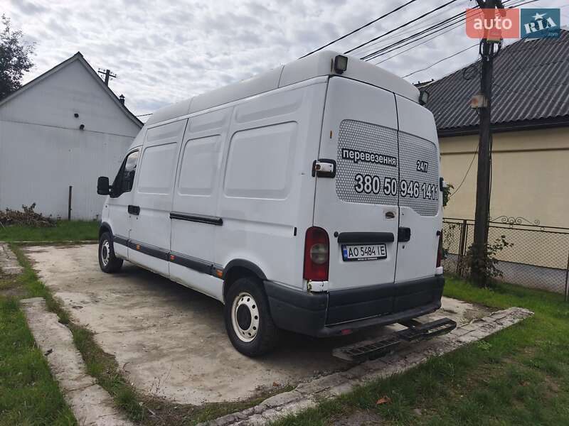 Грузовой фургон Renault Master 2004 в Сваляве