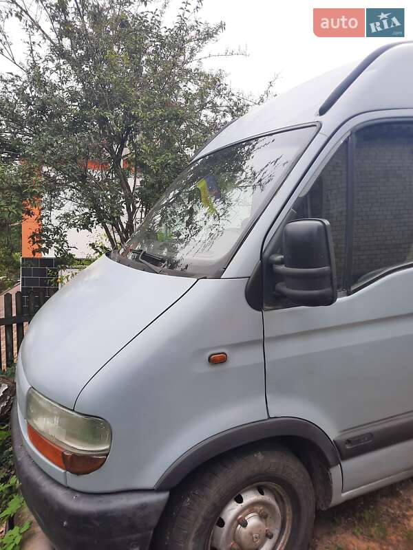 Микроавтобус Renault Master 2004 в Богуславе
