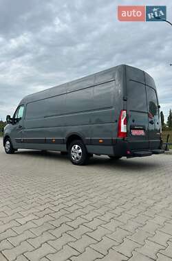 Грузовой фургон Renault Master 2023 в 