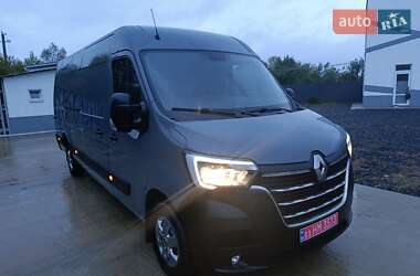 Грузовой фургон Renault Master 2023 в 
