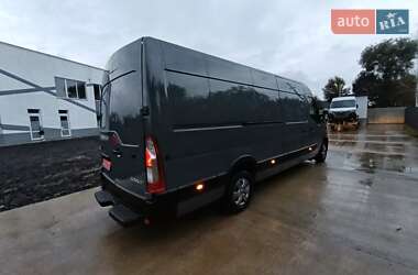 Грузовой фургон Renault Master 2023 в 
