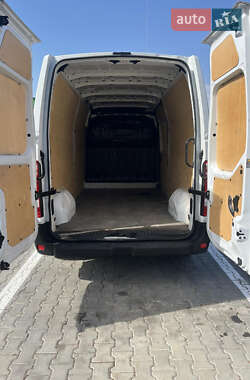 Грузовой фургон Renault Master 2020 в 