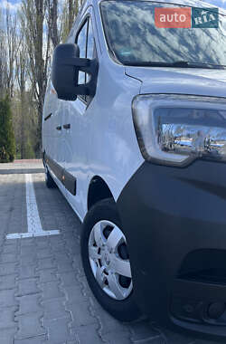 Грузовой фургон Renault Master 2020 в 