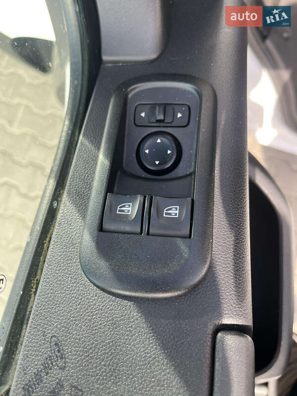 Вантажний фургон Renault Master 2020 в Києві