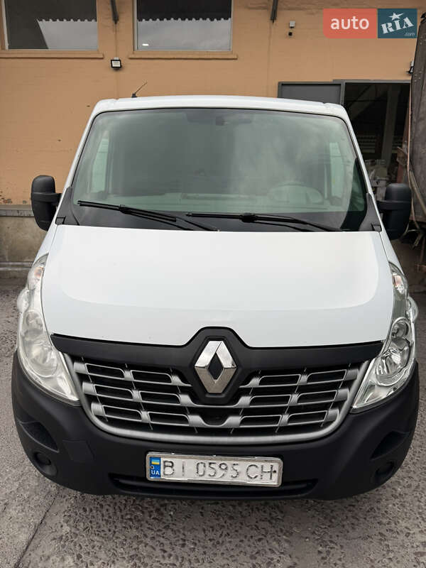 Грузовой фургон Renault Master 2016 в Полтаве