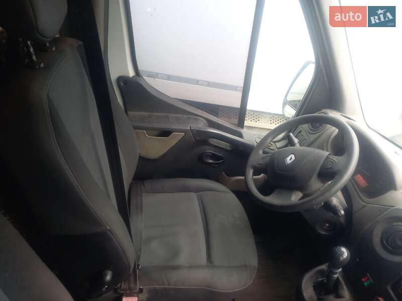 Грузовой фургон Renault Master 2012 в Черкассах