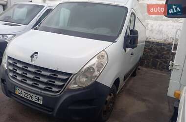 Грузовой фургон Renault Master 2012 в 
